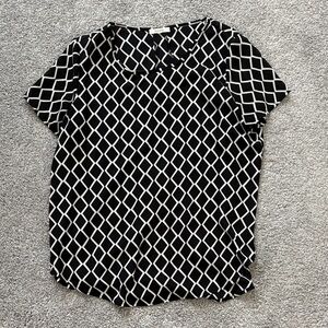 Pleione Black and White Geometric Blouse